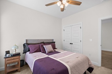 Welcome to this spacious and inviting like-new ranch style home - photo 27