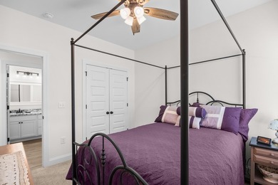 Welcome to this spacious and inviting like-new ranch style home - photo 29