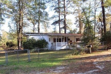 MOTIVATED SELLER! Great Weekend Home Near Sam Rayburn Lake! Just - photo 2