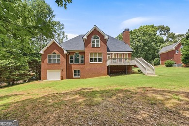 Welcome to this exceptional, one-owner lakefront home, offered - photo 6