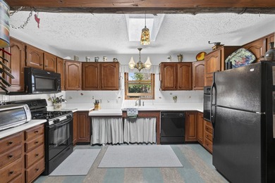 Experience comfort and style in this spacious, beautifully kept - photo 7