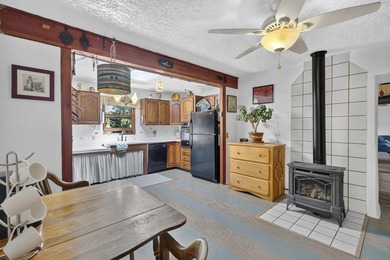 Experience comfort and style in this spacious, beautifully kept - photo 8