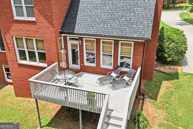 Welcome to this exceptional, one-owner lakefront home, offered - photo 8