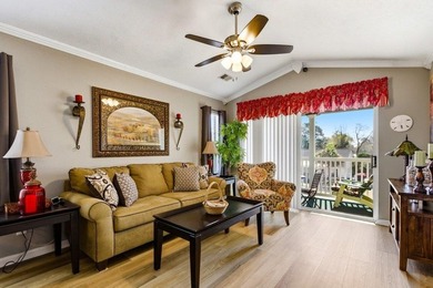 Attention to detail shines throughout this charming, fully - photo 3