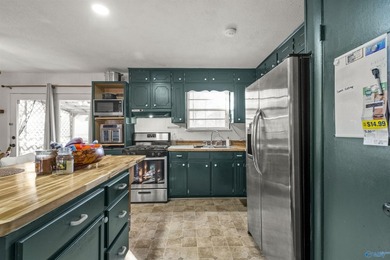 Welcome home to easy, one-level living in a location you'll love - photo 6