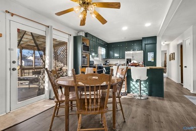 Welcome home to easy, one-level living in a location you'll love - photo 10