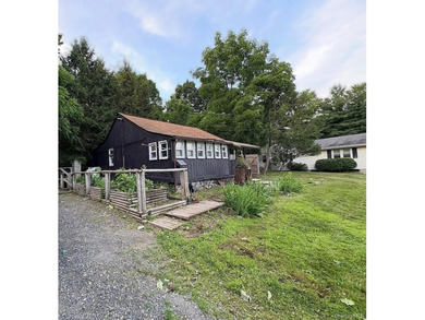 Round Lake - Orange County Home For Sale in Monroe New York