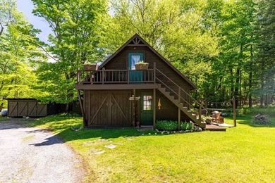Maintaining the old style feel of this home has been the owner's - photo 4