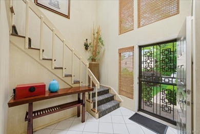 Welcome to 6 Wimbledon Drive, a bright and spacious corner - photo 2