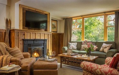 Enjoy effortless luxury living with this 3 bedroom, 1/12th - photo 4