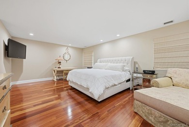 Welcome to 6 Wimbledon Drive, a bright and spacious corner - photo 10