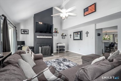 Welcome to this well-maintained and move-in ready condominium - photo 11