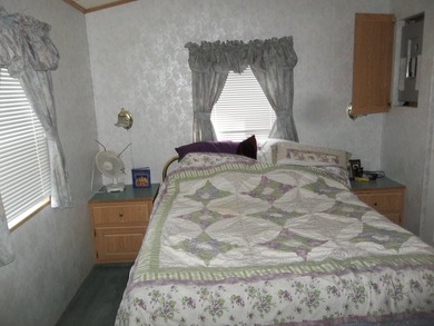 Price reduced until spring! A 12x40 mobile home with well & - photo 11