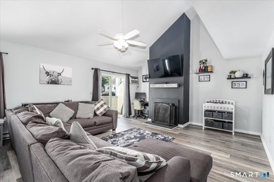 Welcome to this well-maintained and move-in ready condominium - photo 12