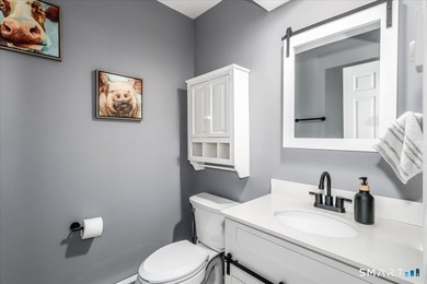 Welcome to this well-maintained and move-in ready condominium - photo 18
