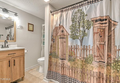 SELLER OFFERING UP TO $5,000 towards Buyer's closing costs with - photo 31