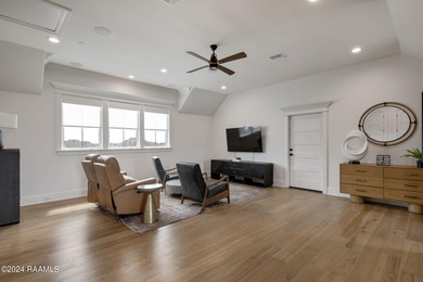 Walk into a huge amount of equity! This custom-built estate - photo 33