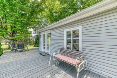 SELLER OFFERING UP TO $5,000 towards Buyer's closing costs with - photo 38
