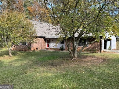 Harps Lake Home For Sale in Stockbridge Georgia