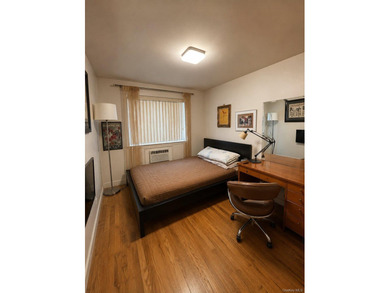 Great investment opportunity in the heart of Flushing. This - photo 10