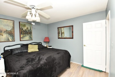 Welcome home to this beautifully maintained Adult Community - photo 11