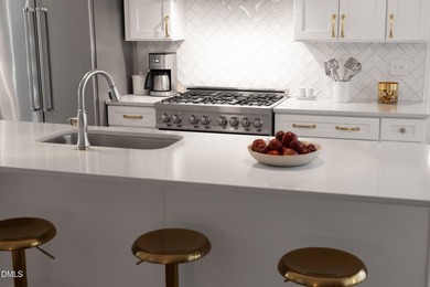 60 Kimberly is a beautiful luxury home in Hope Valley that - photo 11
