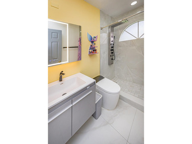 Welcome to a beautifully updated 2-bedroom, 2-bathroom home - photo 19