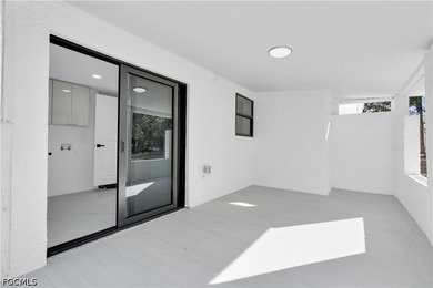 Fully Renovated 4BR Home on Rare DOUBLE LOT. Move-in ready and - photo 23
