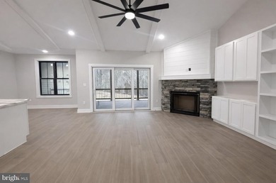 Late summer delivery! This beautifully designed 4-bedroom, 3 - photo 8