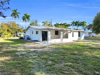 Fully Renovated 4BR Home on Rare DOUBLE LOT. Move-in ready and - photo 29