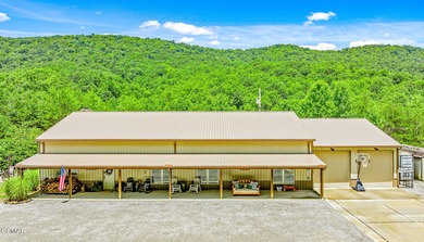 (private lake, pond, creek) Home For Sale in Sneedville Tennessee