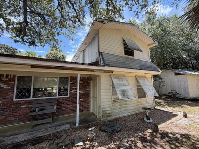Downtown Destin opportunity on a rare 0.35-acre lot with a - photo 3