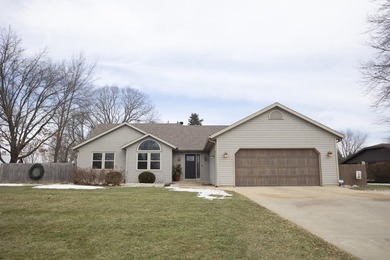 Barton Lake Home For Sale in Vicksburg Michigan
