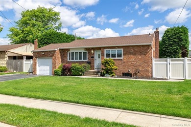 Welcome to this charming 3 Bedroom Ranch nestled in the heart of - photo 3