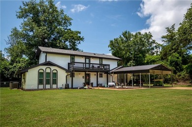 Distinctive architecture, extensive updates, and inviting - photo 6