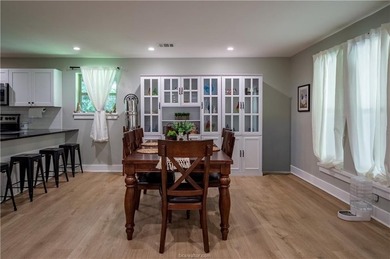 Distinctive architecture, extensive updates, and inviting - photo 8