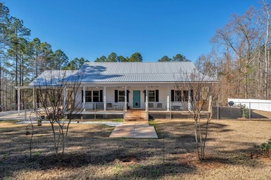 (private lake, pond, coastal) Home For Sale in Ellaville Georgia