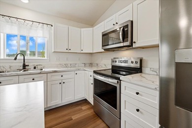 Stunning open-concept ranch in the City of North Pole, this one - photo 12
