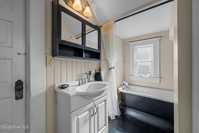 Located in New Bern's sought-after Riverside Historic District - photo 12