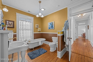 Located in New Bern's sought-after Riverside Historic District - photo 20