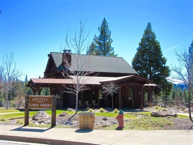 WHERE THE PINES MEET LUXURY LIVING! Discover the perfect setting - photo 24