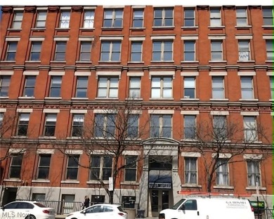 Grand Arcade. Warehouse District. Above Acqua di Dea and Olivia - photo 1