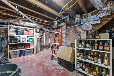 Located in New Bern's sought-after Riverside Historic District - photo 37