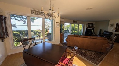 Meticulously maintained 1994 Cape Cod home hosting a total of 3 - photo 8