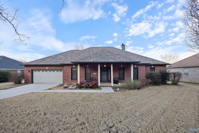 Hampton Lake Home For Sale in Owens Cross Roads AL