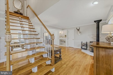 This custom Cape Cod offers approximately 2,600 square feet set - photo 7