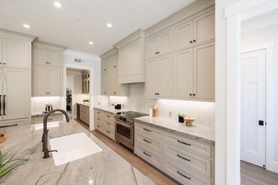 Welcome to Willowbend at Sandraya Heights, where luxury - photo 16