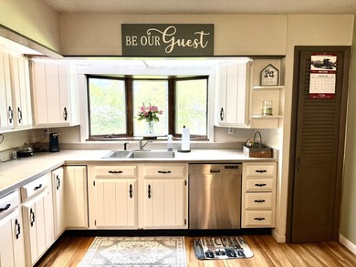 The kind of home that just feels right the moment you pull into - photo 8