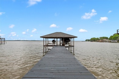 Positioned on open water in the sought-after Deer Island - photo 20