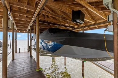 Positioned on open water in the sought-after Deer Island - photo 21